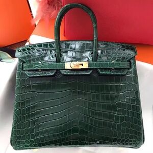 Hermès Crocodile Birkin 32